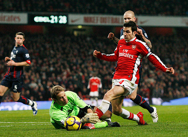 攻和球员间 攻和球员间